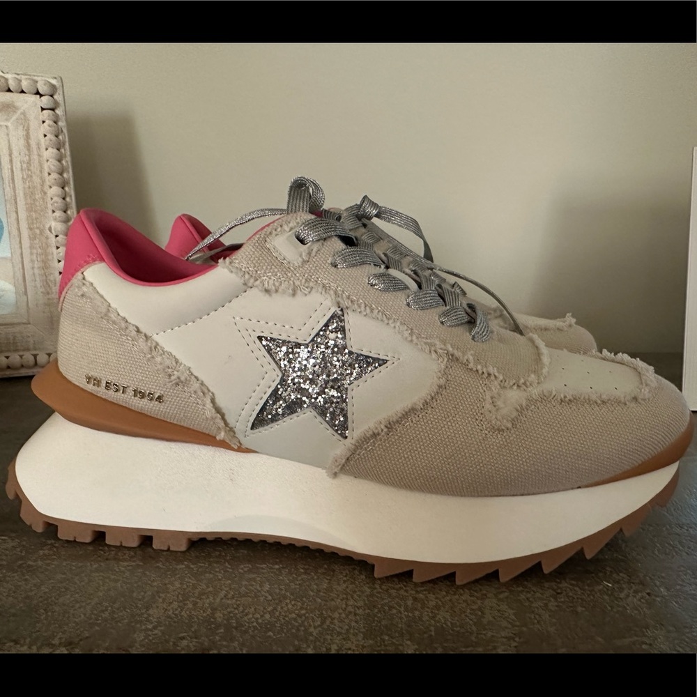 Vintage Havana platform sneakers